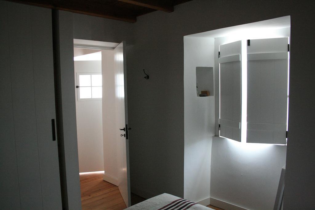 Casa De Almagreira - Empreendimento De Turismo Em Espaco Rural - Casa De Campo Vila do Porto Room photo